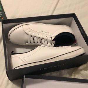 Tommy HilFiger white shoes size 11.5